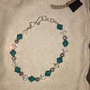 Custom jewelry brackets